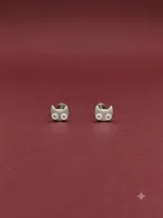 Whimsical Cat-Face Minimalist Stud Earrings