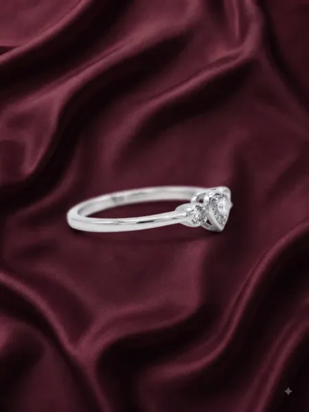 Amora Heartlight Ring