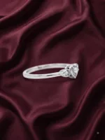 Amora Heartlight Ring