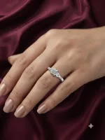 Eterna Knot Pavé Ring