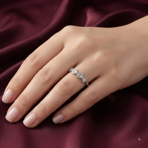 Lumière Geo Spark Ring