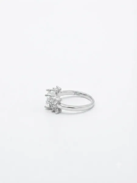 Regal Prism Ring