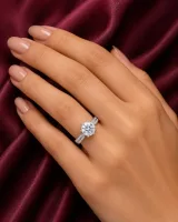 Elegant Round Cut Silver Ring
