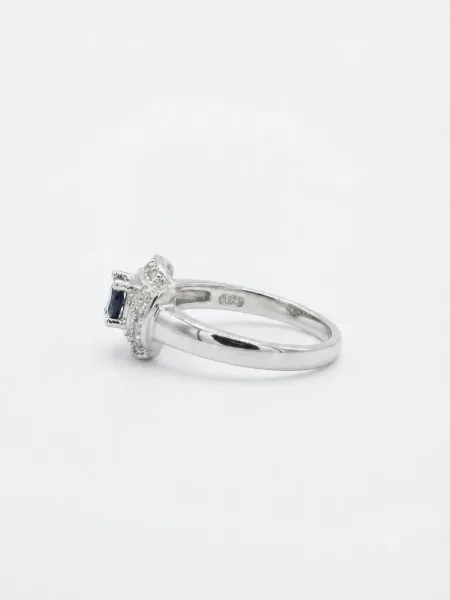 Noir Halo Ring