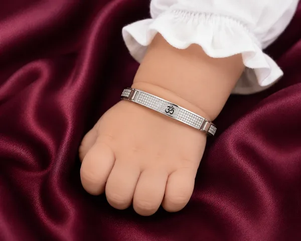 Royal Om Baby Kada