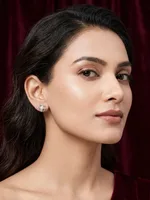 Genuine lustrous freshwater pearl