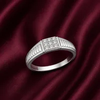 Ribbed Band Ring