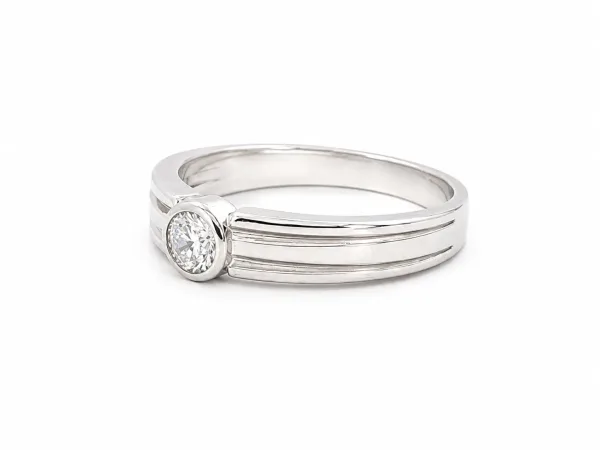 Lunara Twinline Ring