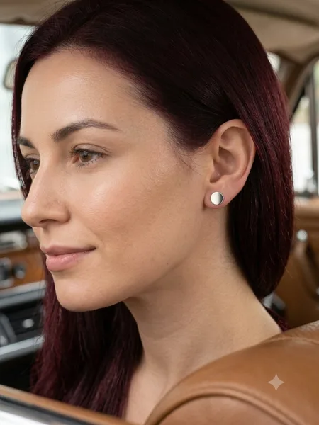 Minimalist Silver Flat-Disc Stud Earrings