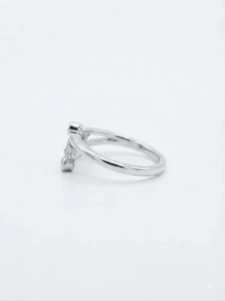 Serenelle Twist Ring