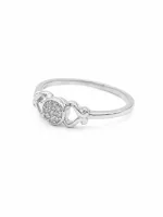Delicate Floral-Inspired Ring
