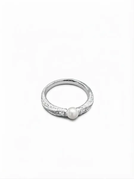 The Luminescent Crest Ring