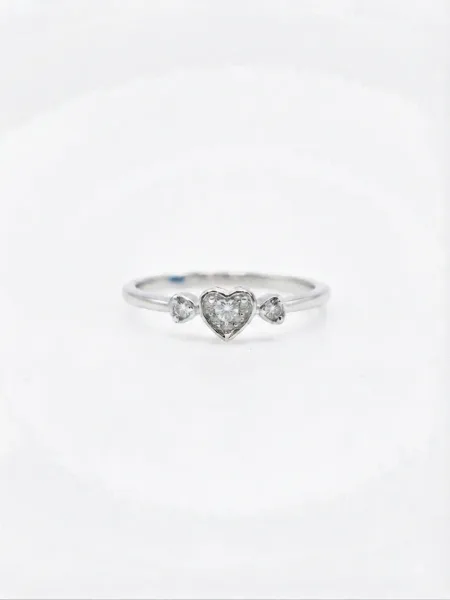 Amora Heartlight Ring