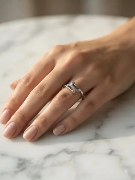 Serenelle Twist Ring