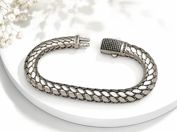 Silver Mesh Luxe Men’s Bracelet