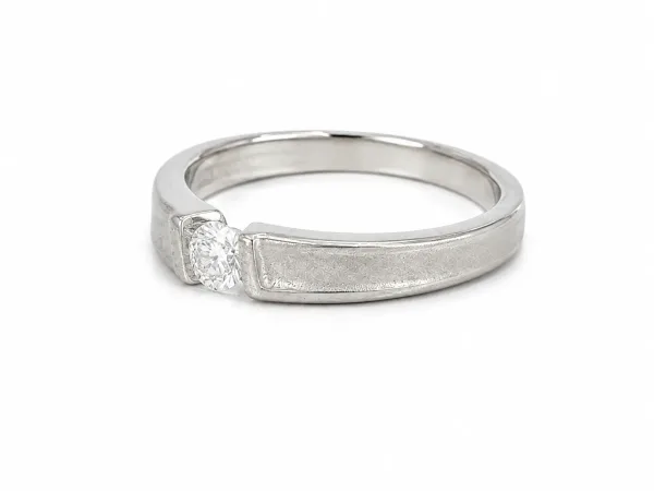 Serenelle Diamond Frame
