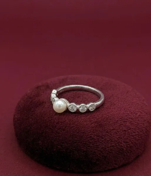 Vintage-Inspired Freshwater Pearl & Pavé Diamond Band Ring