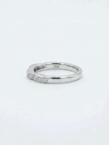 Luna Wave Ring