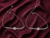 Elegant Leaf Motif Silver Anklet