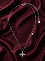Dainty Pearl Floral Pendant