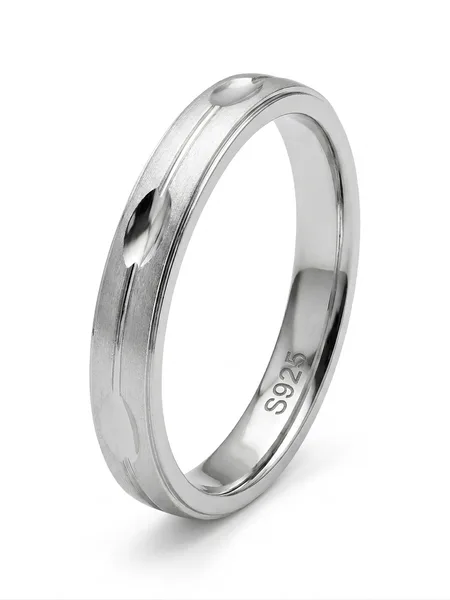 The Silver Dew Ring