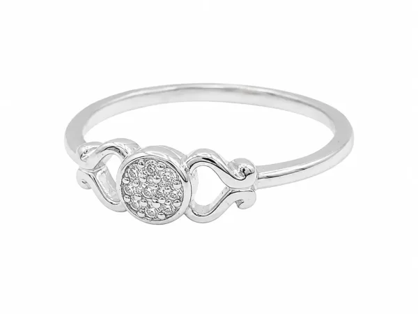 Delicate Floral-Inspired Ring