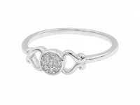 Delicate Floral-Inspired Ring