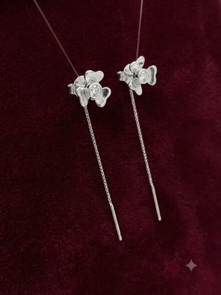 Blooming Clover Diamond Threader Earrings
