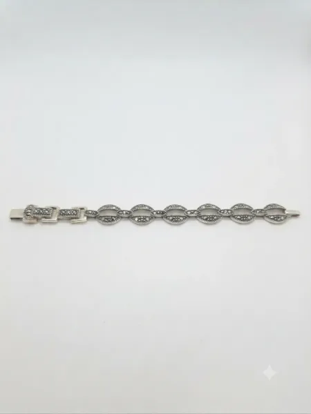 Celeste Vintage Oval Link Bracelet