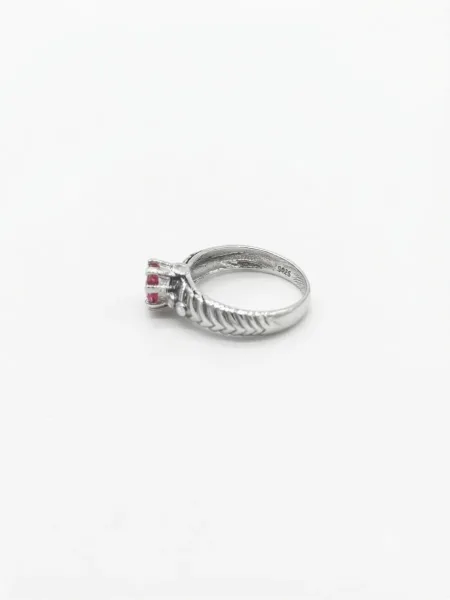 Rosé Vine Ring