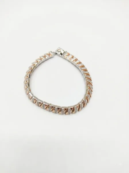 Golden Crest Pavé Bracelet