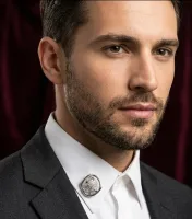 Diamond Panther Motif Collar Brooch / Lapel Pin
