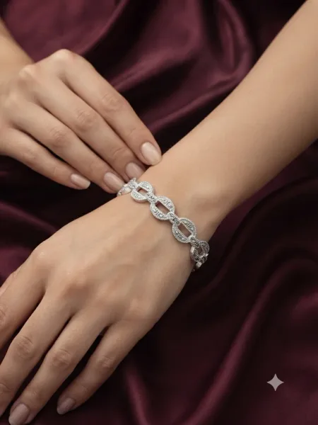 Celeste Vintage Oval Link Bracelet