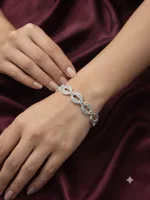 Celeste Vintage Oval Link Bracelet