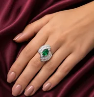Emerald Baguette Luxe Ring