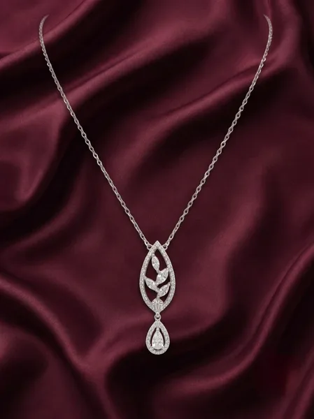 The Laurel Drop Collection with pandet and earings