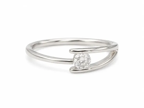 Sterling Silver Round Solitaire ring