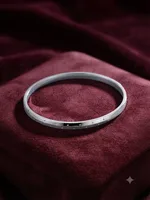 Sleek Contour Silver Kada