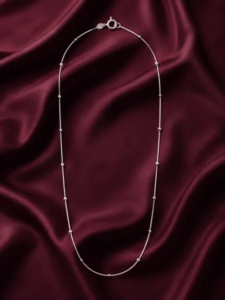 Elegant Dotted Link Chain