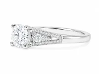 Luxury Round Stone Silver Ring