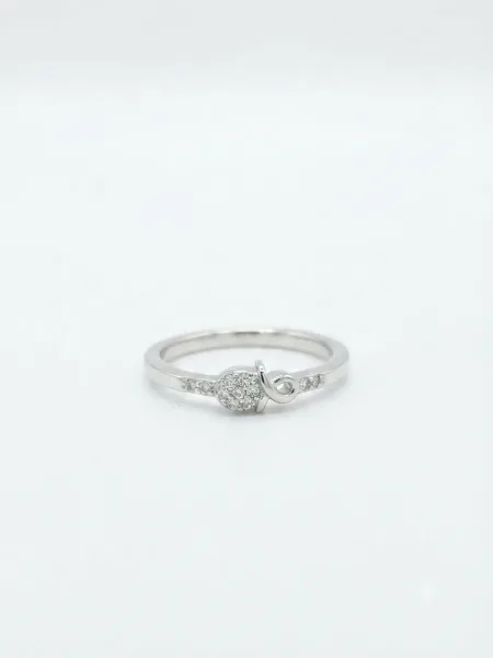 Eterna Knot Pavé Ring