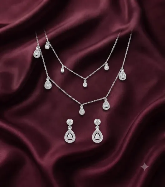 Elegant Teardrop Necklace & Earring Set
