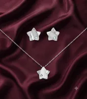 star-shaped pendant set