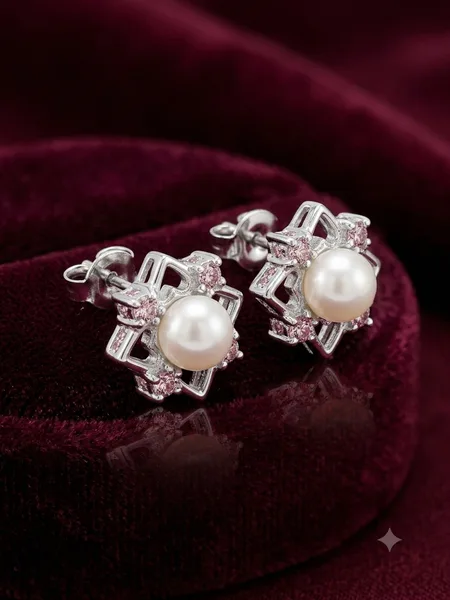 Genuine lustrous freshwater pearl