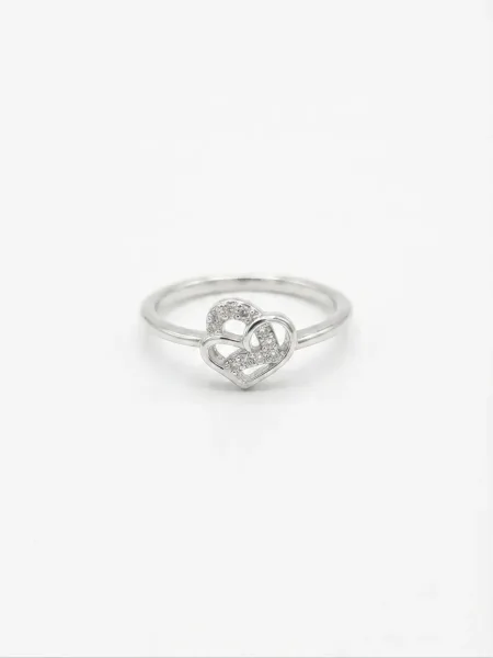 The Entwined Hearts Ring