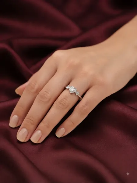 Amora Heartlight Ring