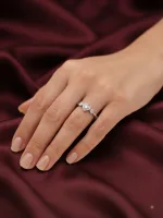 Amora Heartlight Ring
