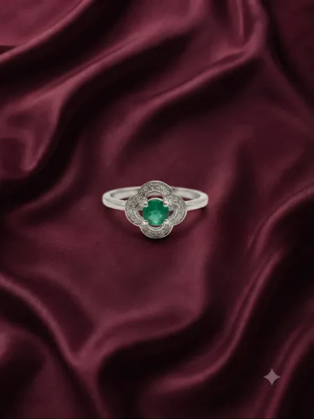 Verdant Clover Ring