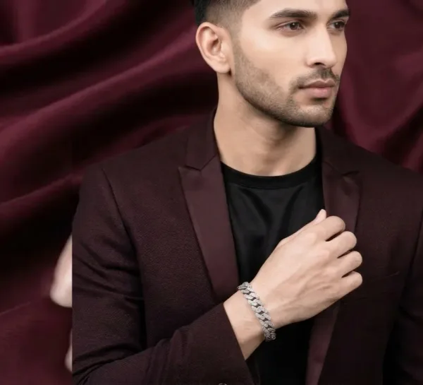 The Royal Curb Bracelet
