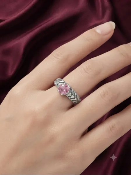 Rosé Vine Ring